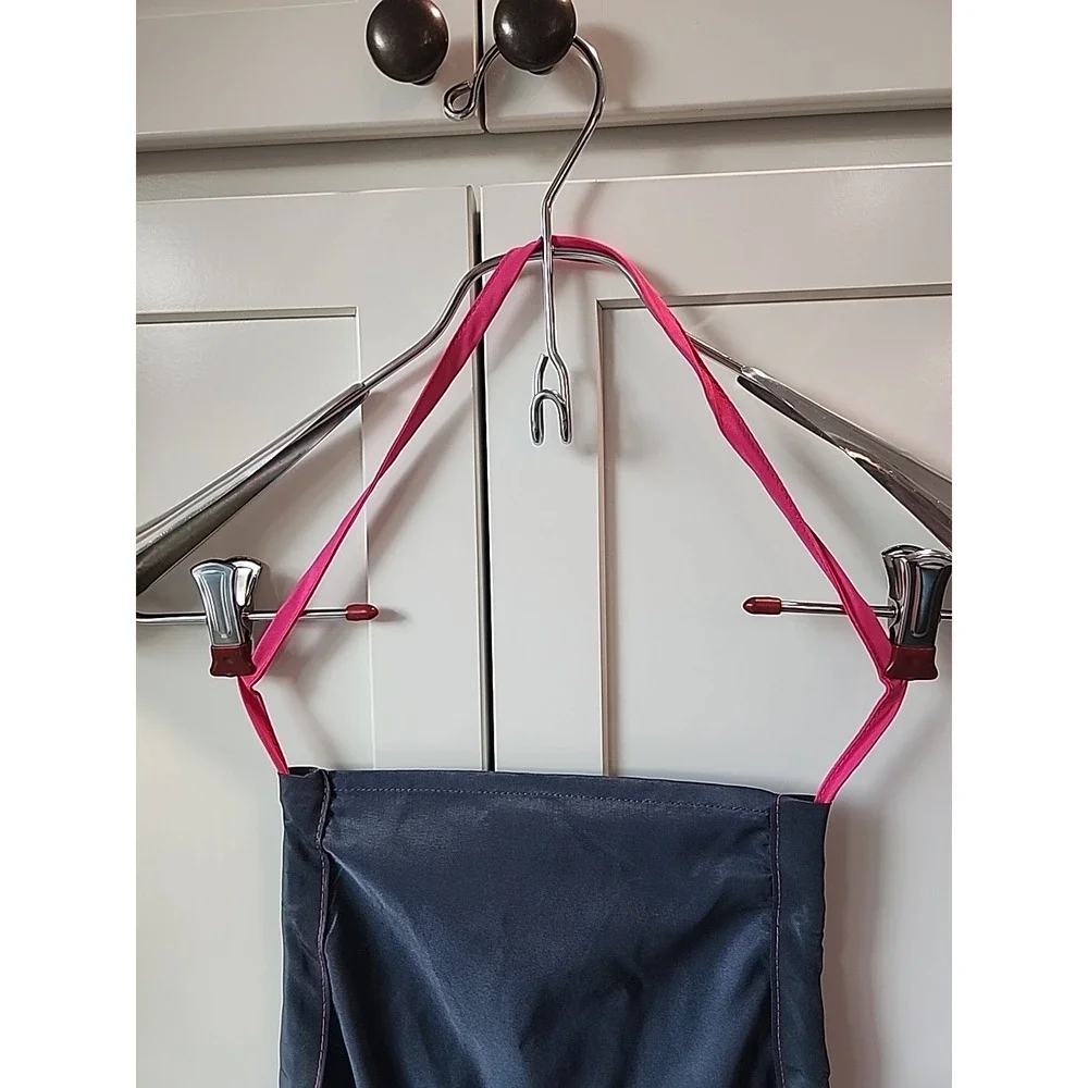 Tupperware Apron‎